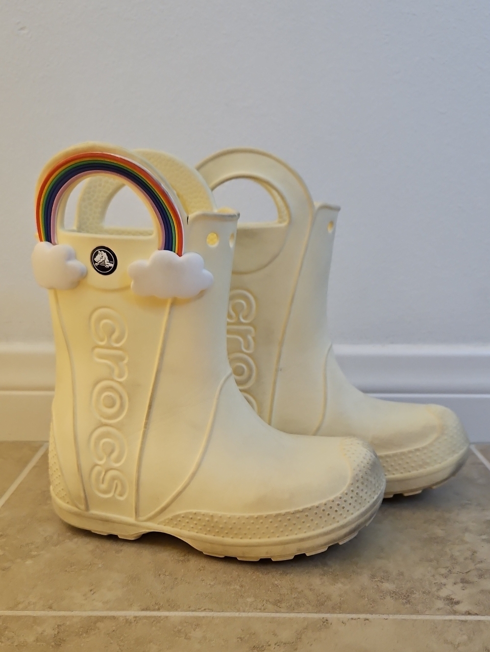 CROCS Kids Cream Rain Boots with Rainbow Charm
